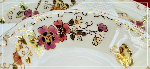 Porcelán salatás tál